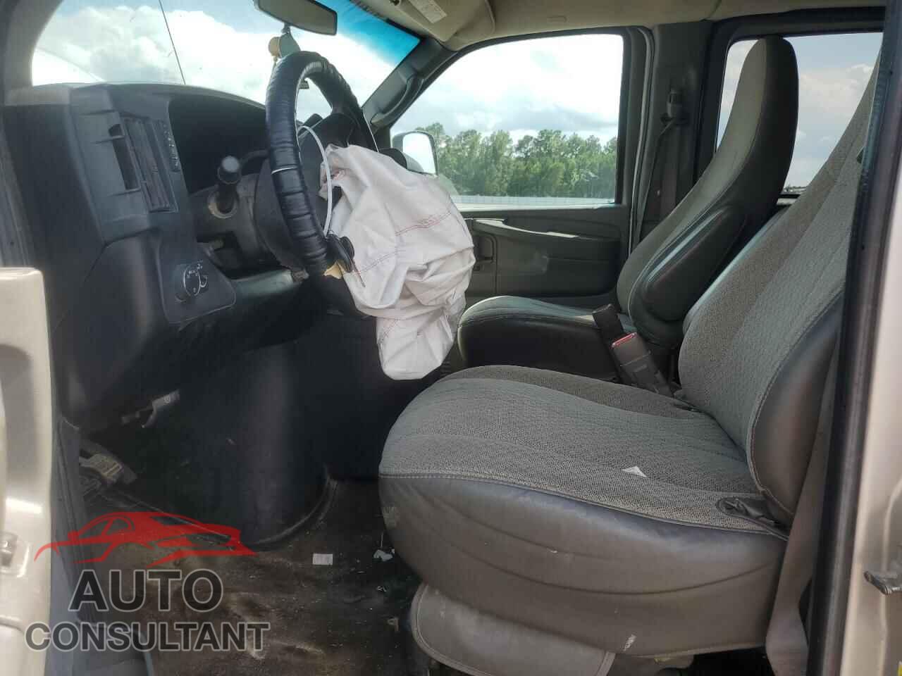 CHEVROLET EXPRESS 2011 - 1GAZG1FG4B1120905