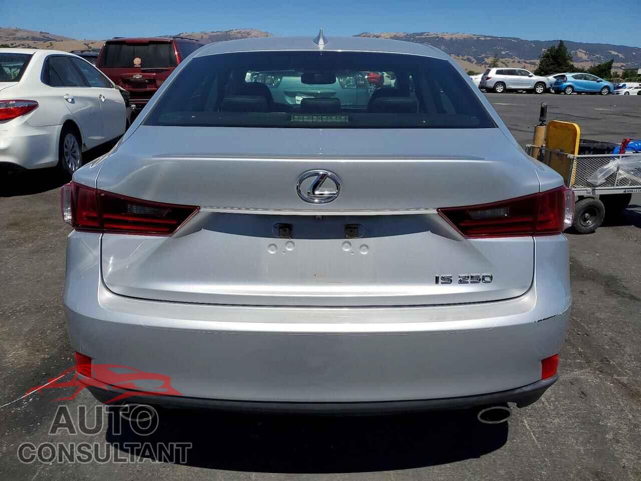 LEXUS IS 2014 - JTHBF1D29E5029031