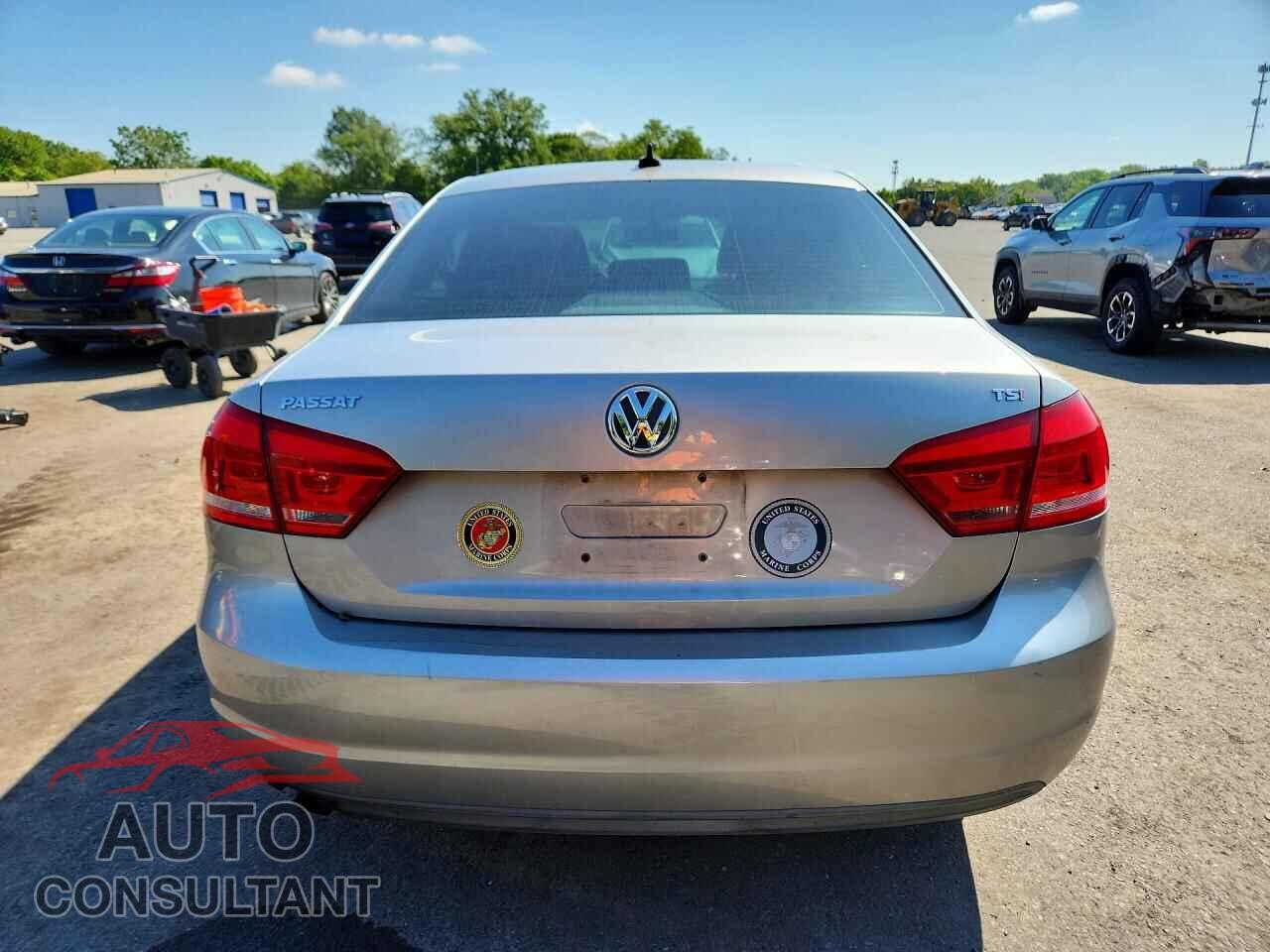 VOLKSWAGEN PASSAT 2014 - 1VWAT7A3XEC033541