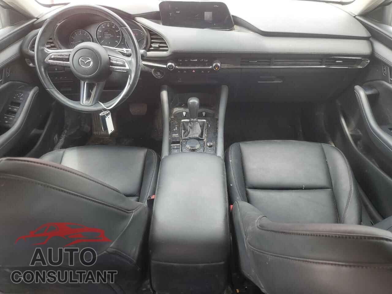 MAZDA 3 2021 - JM1BPACL8M1317654