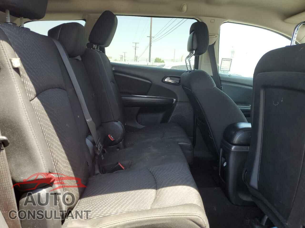 DODGE JOURNEY 2015 - 3C4PDCBB1FT564304
