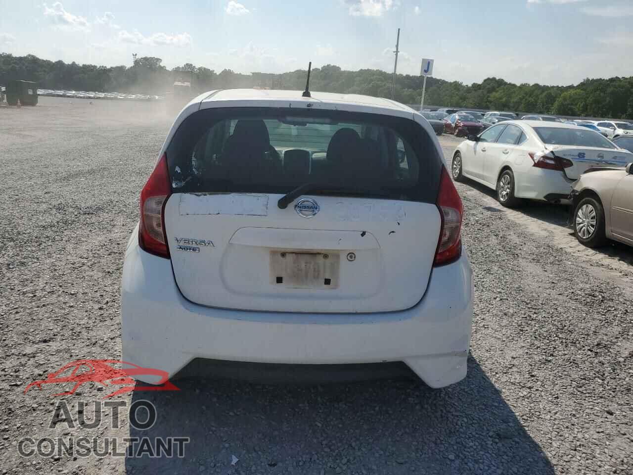 NISSAN VERSA 2017 - 3N1CE2CP3HL355572