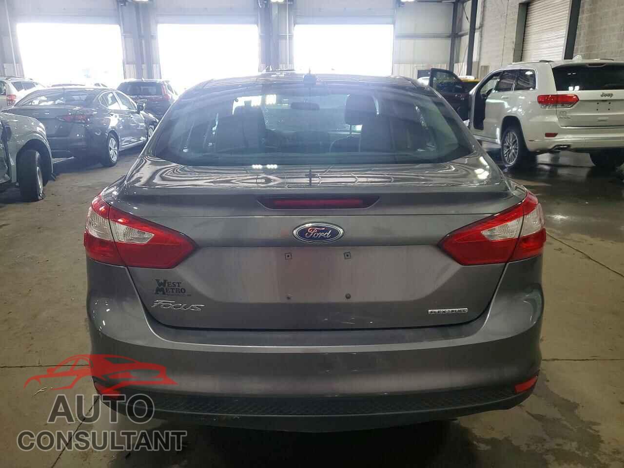 FORD FOCUS 2014 - 1FADP3E21EL119454