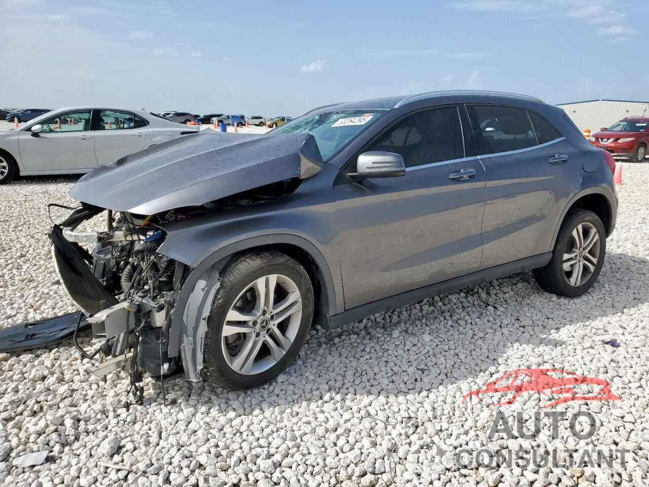 MERCEDES-BENZ GLA-CLASS 2018 - WDCTG4EB5JJ438268