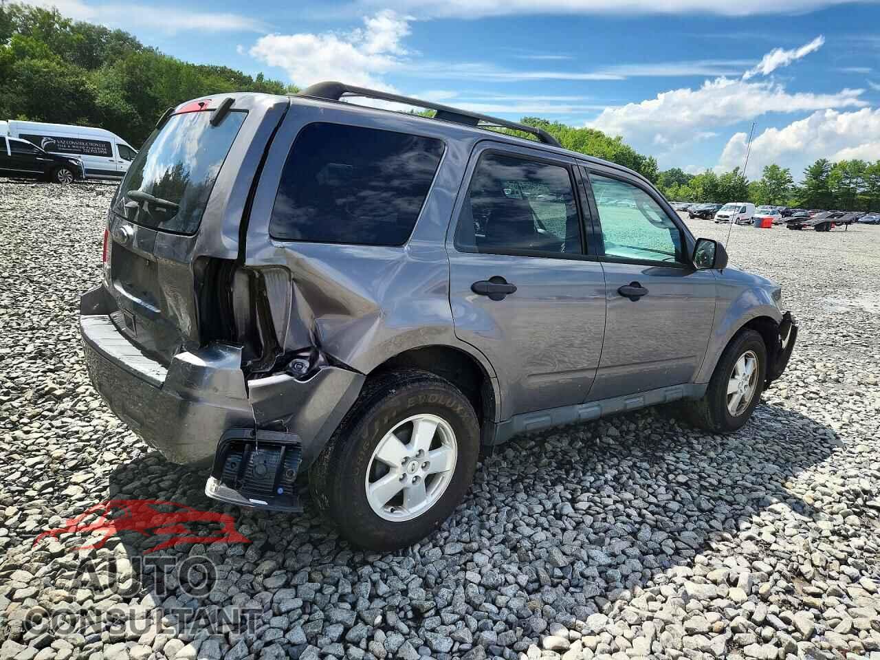 FORD ESCAPE 2011 - 1FMCU0D73BKC39649