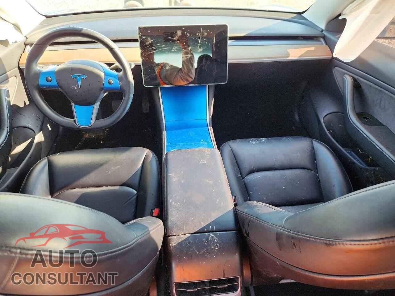 TESLA MODEL 3 2019 - 5YJ3E1EB7KF465023