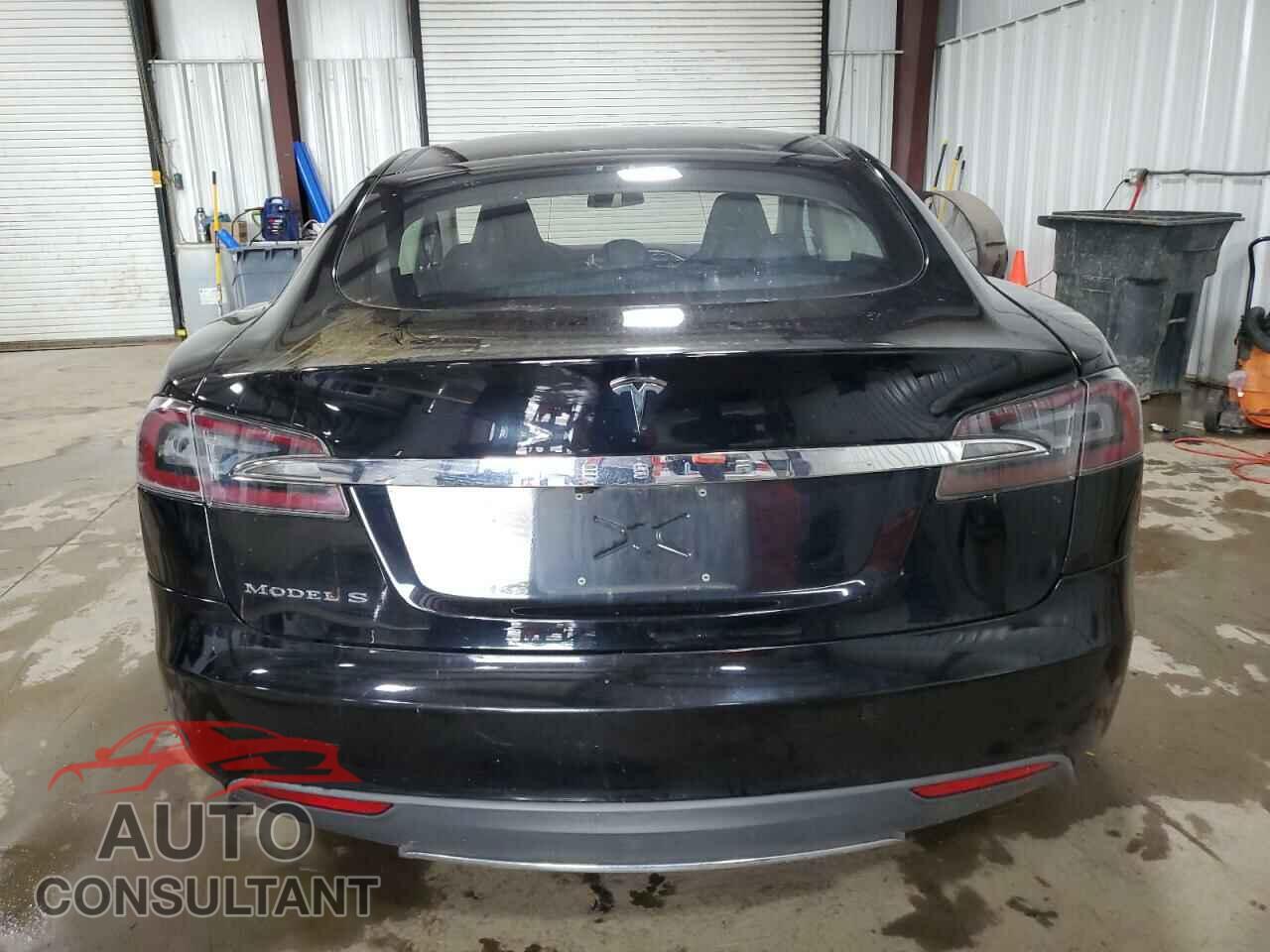 TESLA MODEL S 2012 - 5YJSA1DN2CFS00210