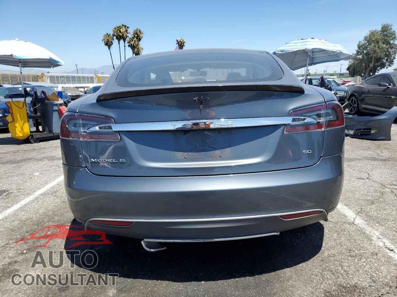 TESLA MODEL S 2013 - 5YJSA1CG2DFP03997