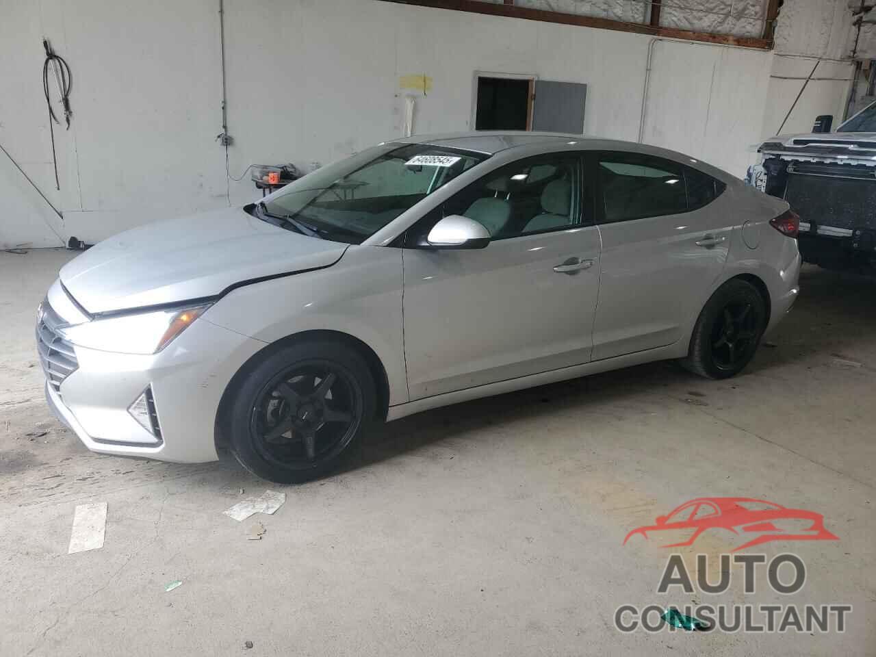 HYUNDAI ELANTRA 2019 - 5NPD74LF5KH412490