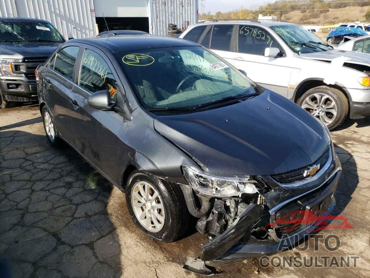CHEVROLET SONIC 2018 - 1G1JD5SH4J4120010