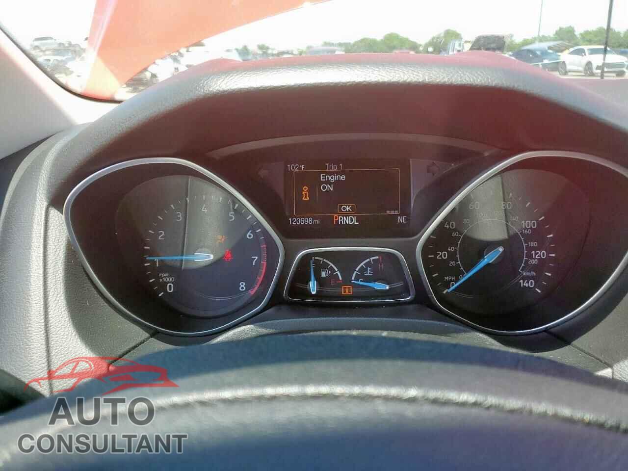 FORD FOCUS 2015 - 1FADP3F29FL366527