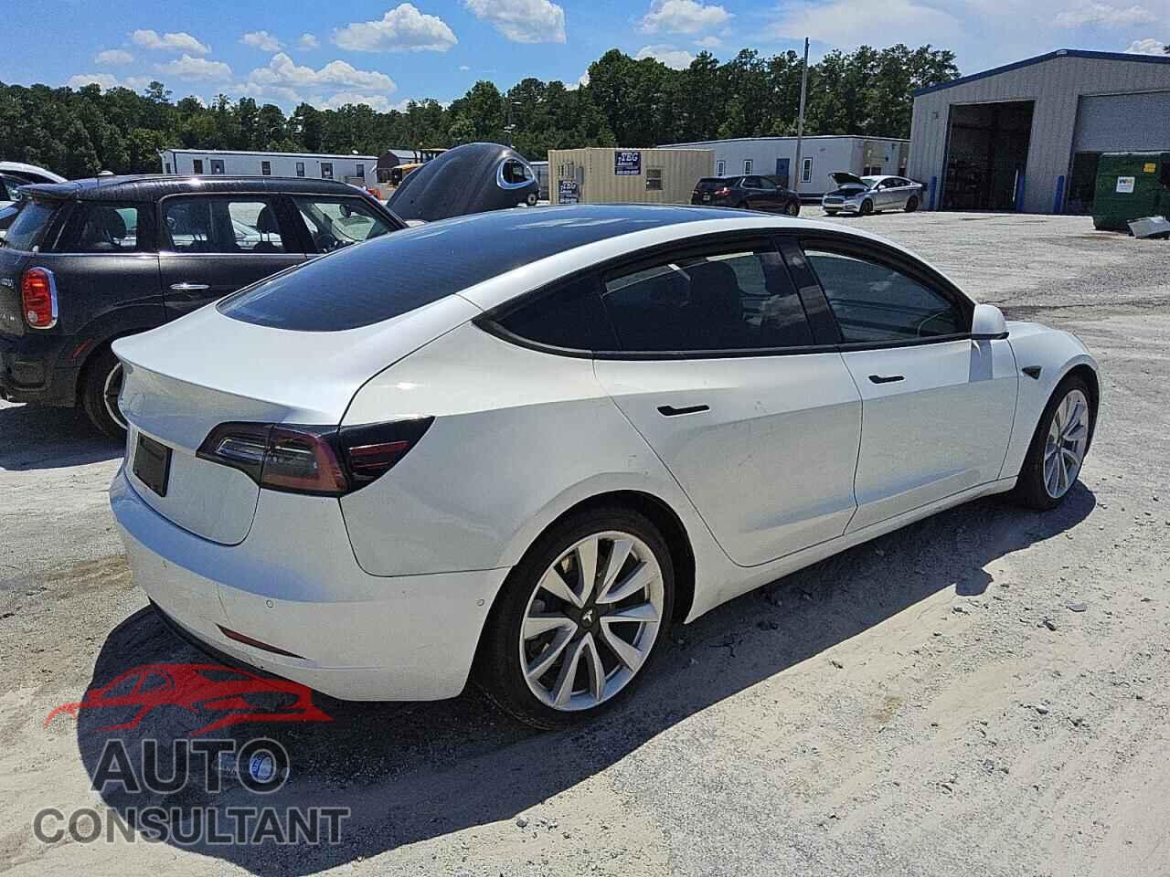 TESLA MODEL 3 2021 - 5YJ3E1EA5MF851952