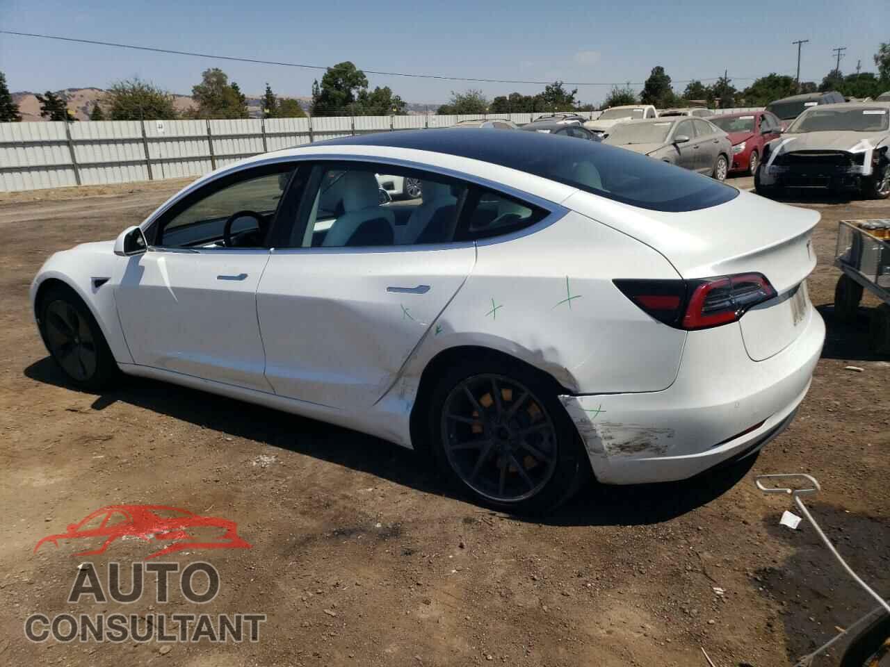 TESLA MODEL 3 2018 - 5YJ3E1EA0JF155463