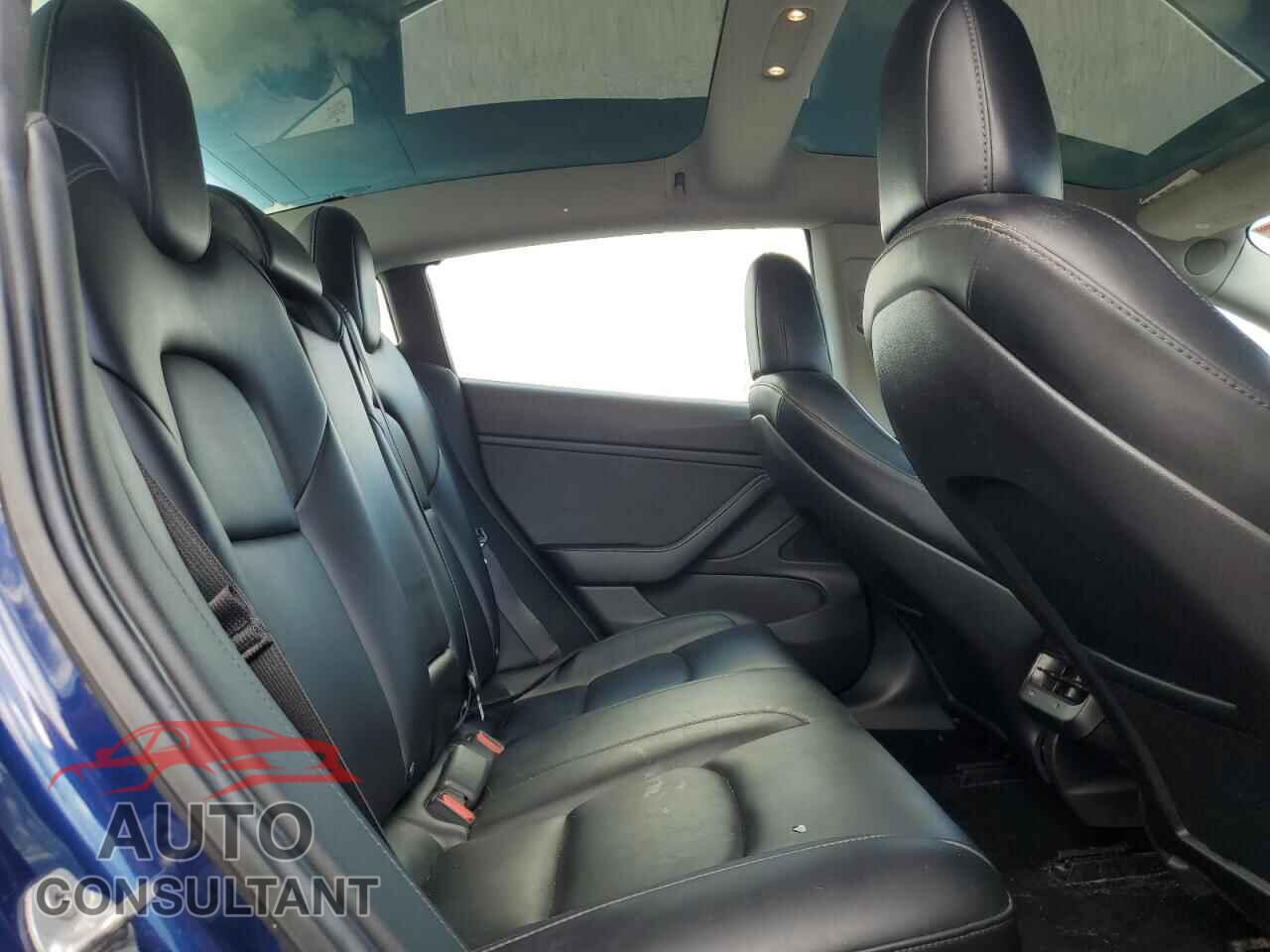 TESLA MODEL 3 2019 - 5YJ3E1EA3KF299638
