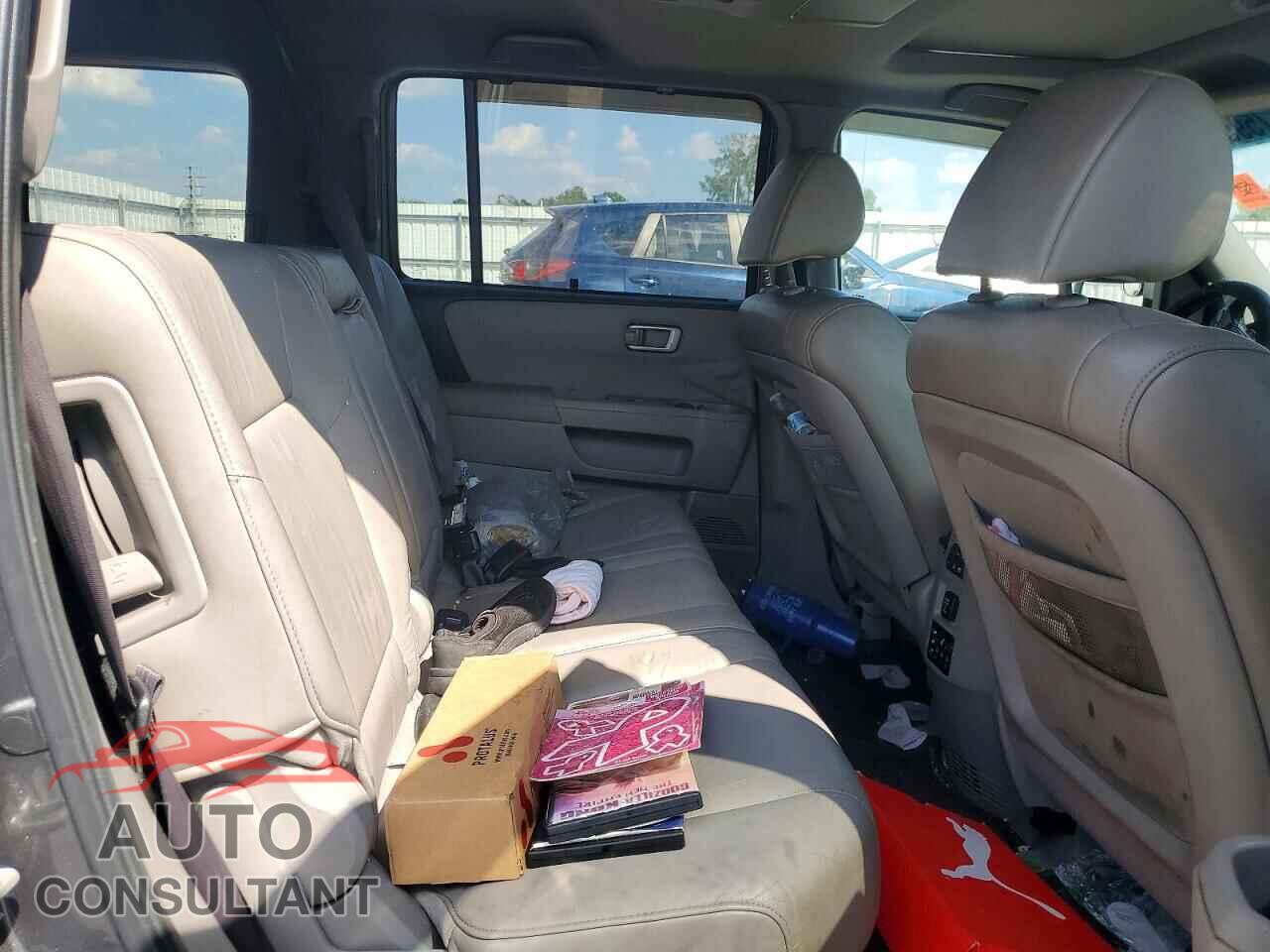 HONDA PILOT 2011 - 5FNYF3H91BB004391
