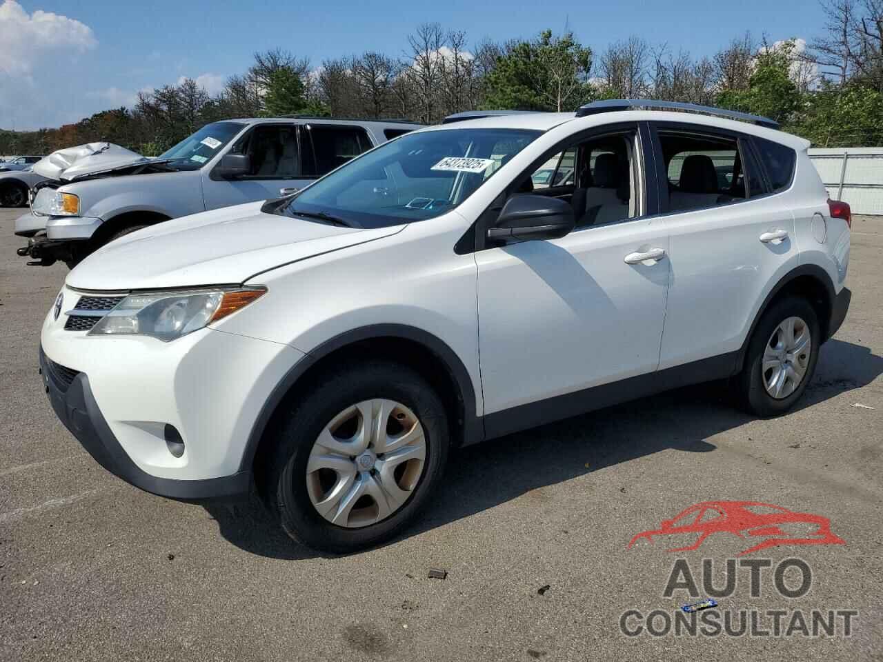 TOYOTA RAV4 2015 - JTMBFREV3FJ047431