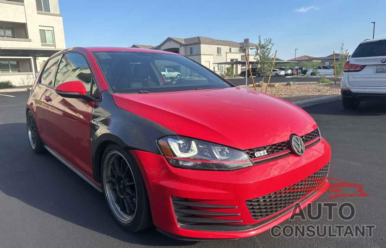 VOLKSWAGEN GTI 2015 - 3VWTT7AU5FM041564