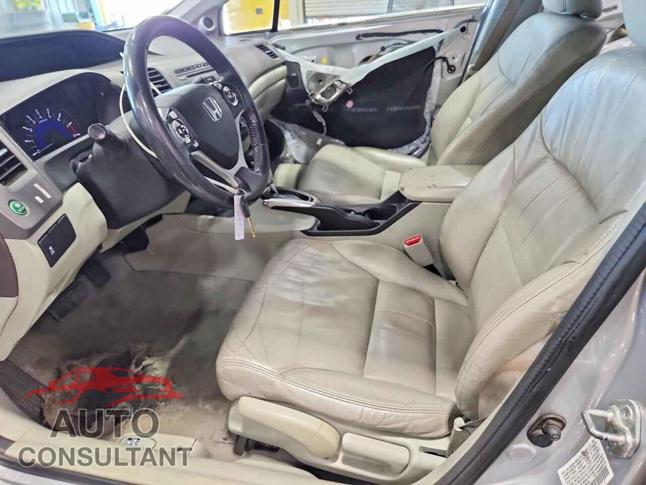 HONDA CIVIC 2012 - 19XFB2F90CE086704