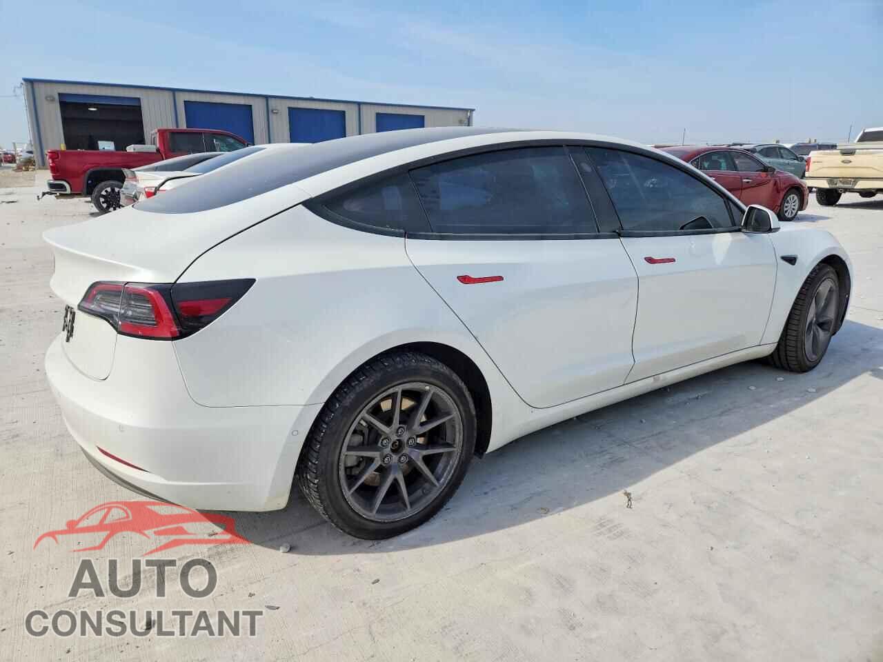 TESLA MODEL 3 2021 - 5YJ3E1EA0MF043038