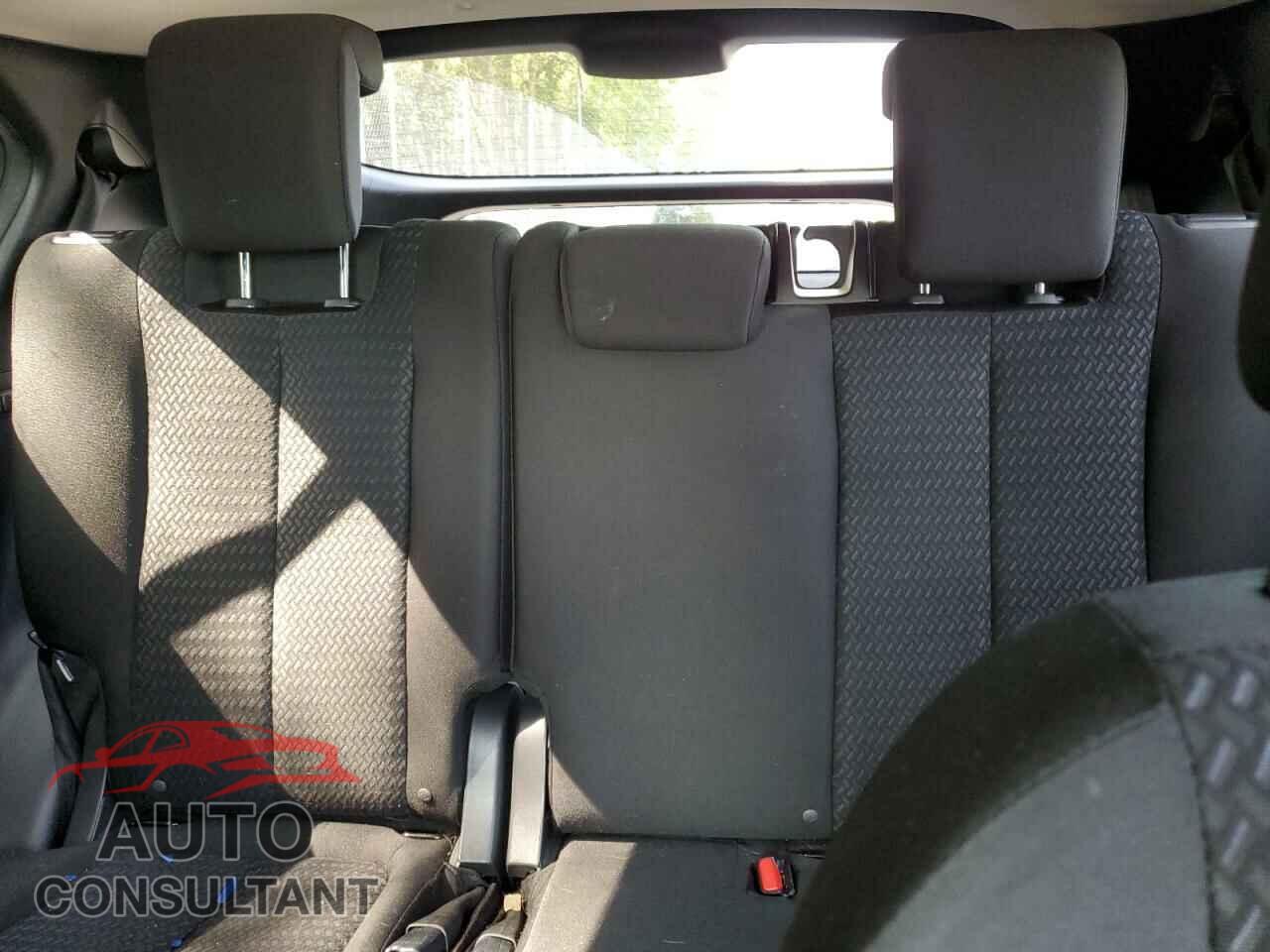 MITSUBISHI ECLIPSE 2018 - JA4AT4AA0JZ045702