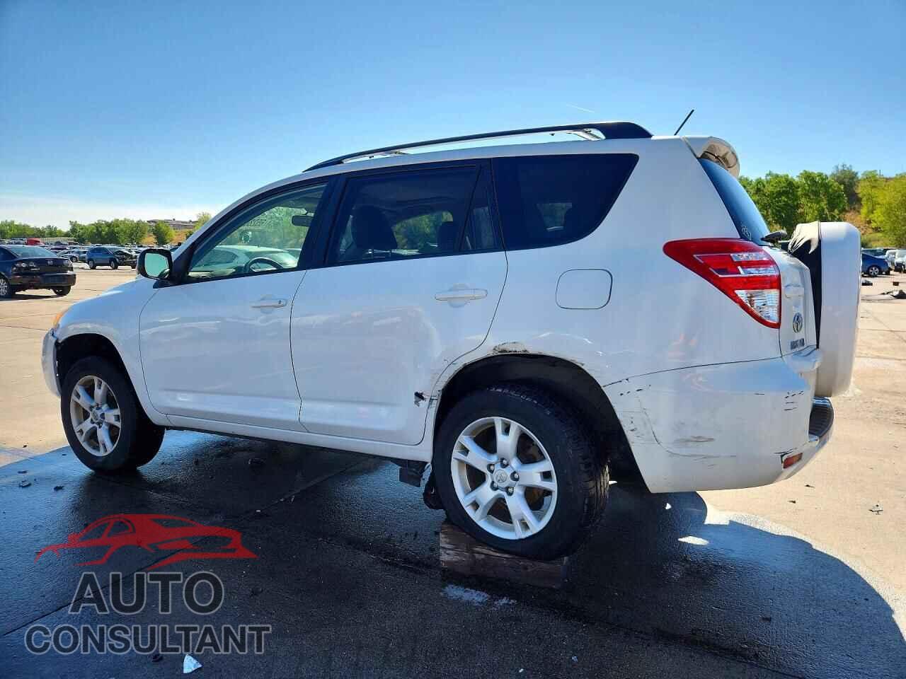 TOYOTA RAV4 2012 - JTMBF4DVXCD044699