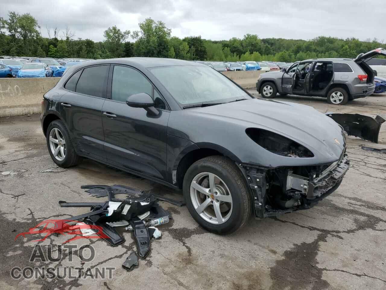 PORSCHE MACAN 2018 - WP1AA2A52JLB06035