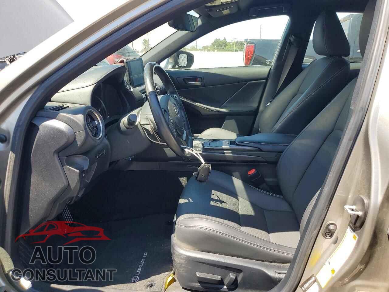 LEXUS IS 2021 - JTHAA1D21M5117094
