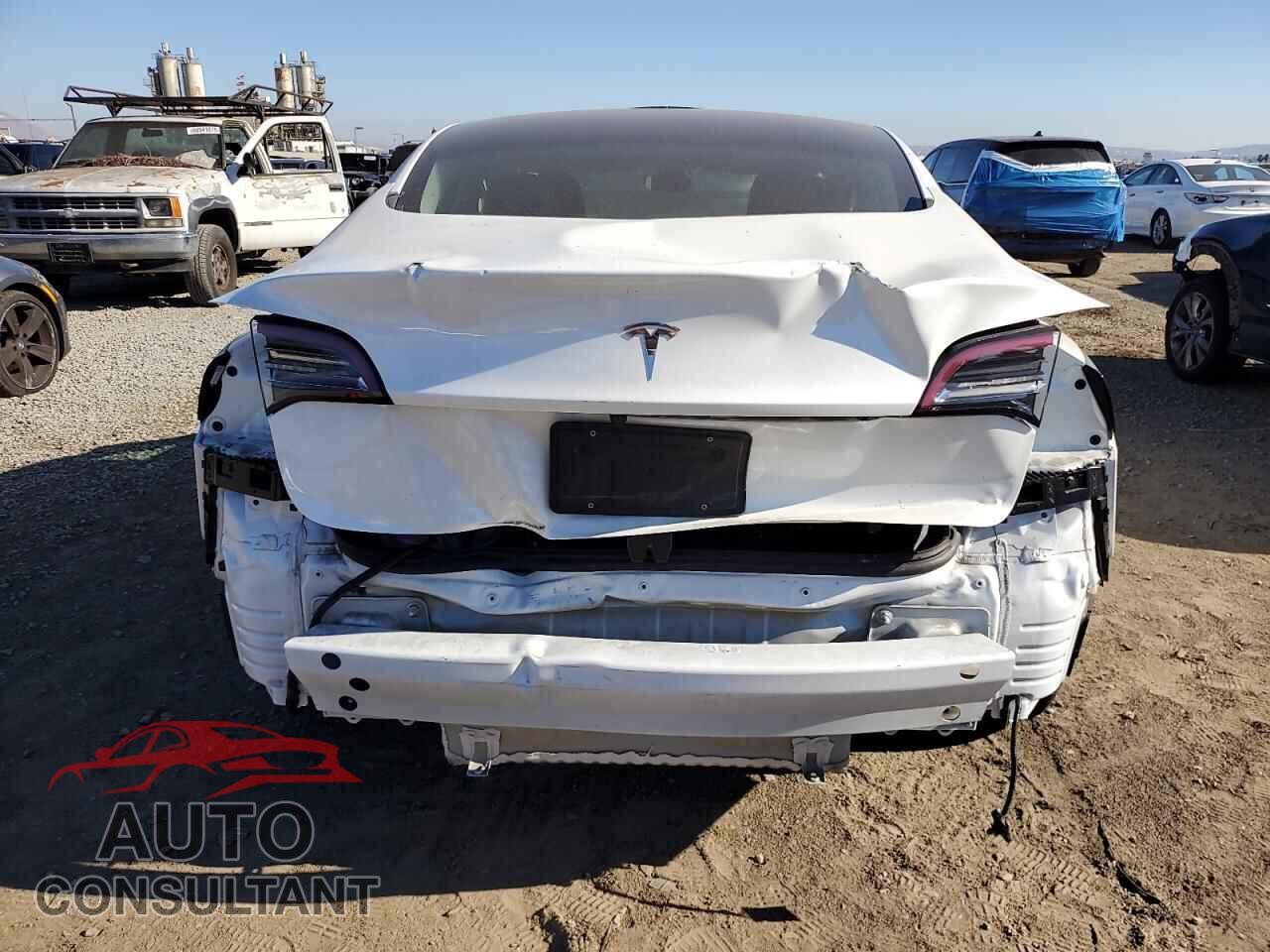 TESLA MODEL 3 2022 - 5YJ3E1EA5NF295756