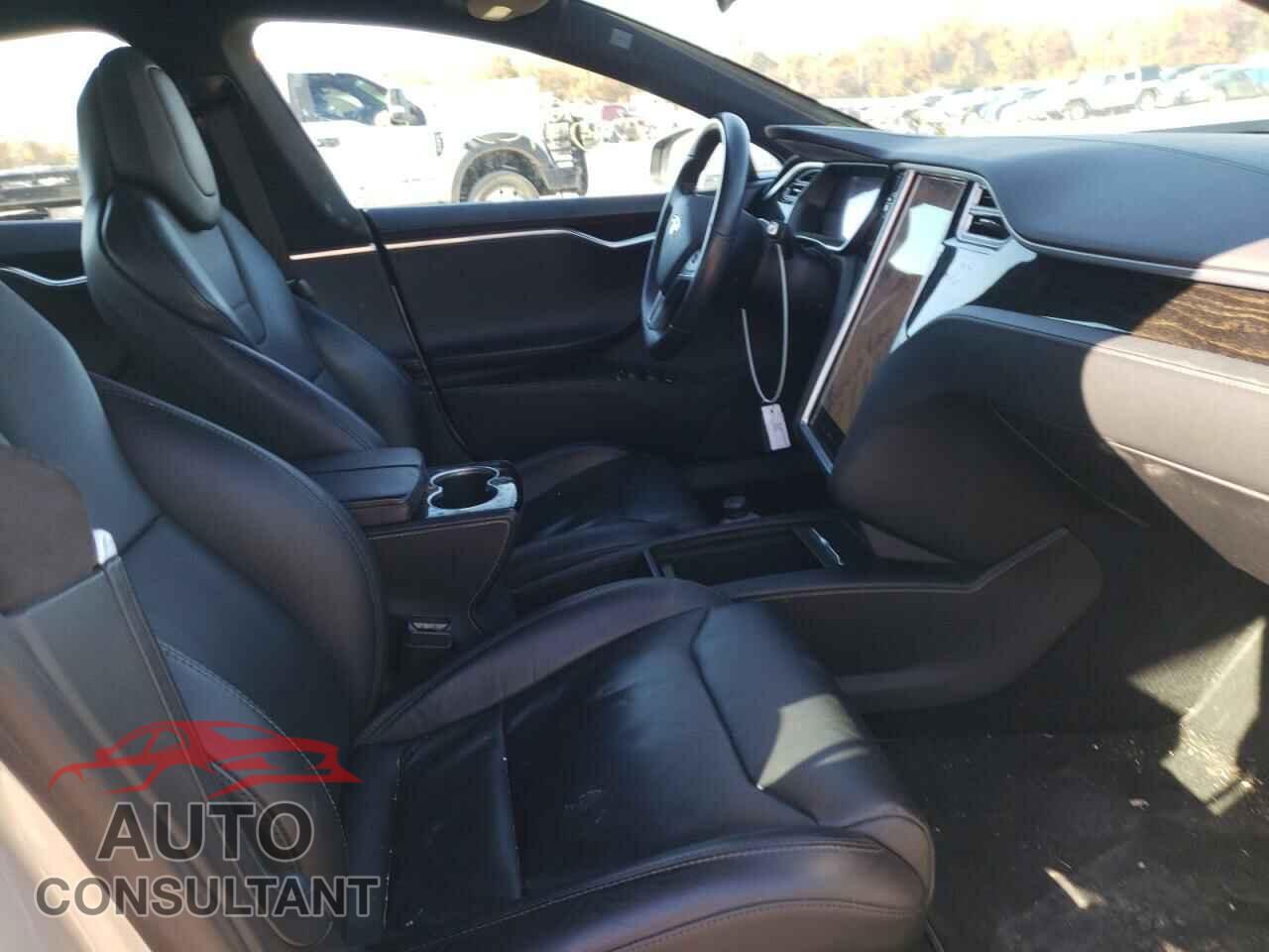 TESLA MODEL S 2017 - 5YJSA1E28HF184557