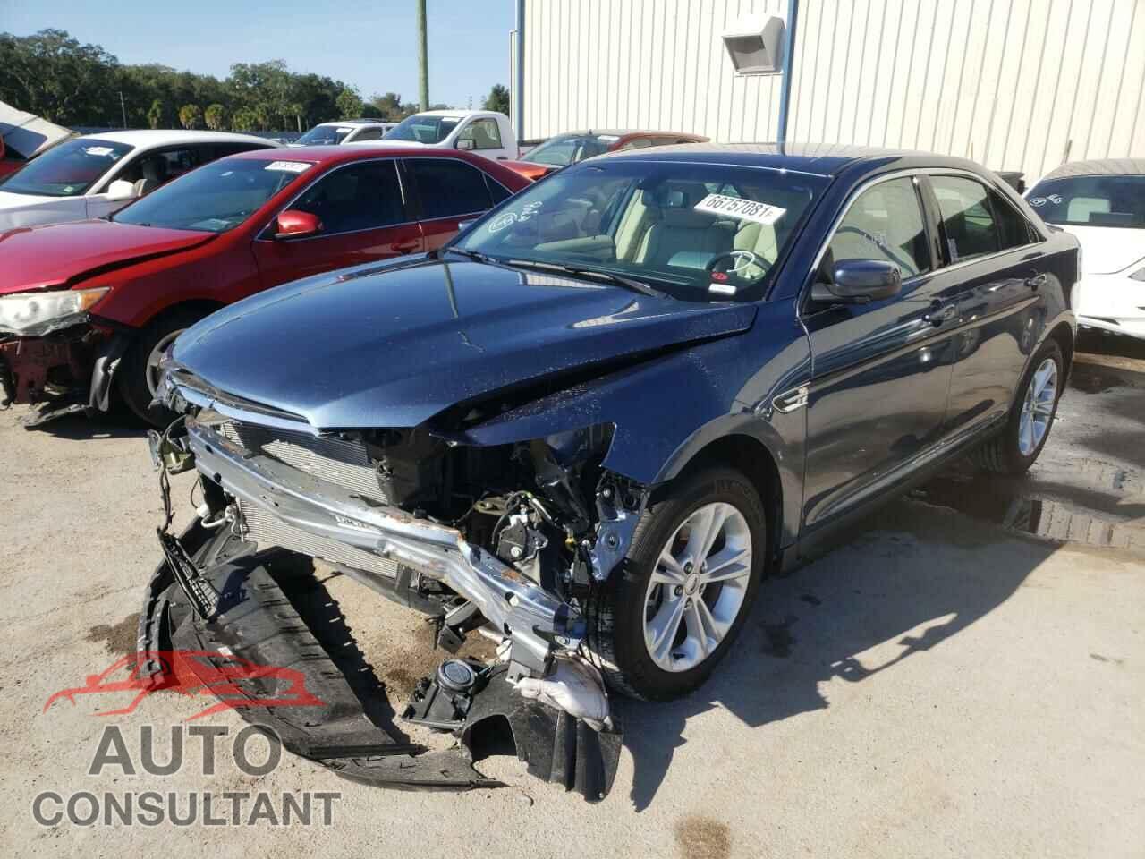 FORD TAURUS 2018 - 1FAHP2E89JG124873