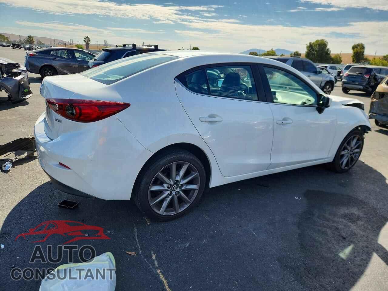 MAZDA 3 2017 - 3MZBN1V74HM127488