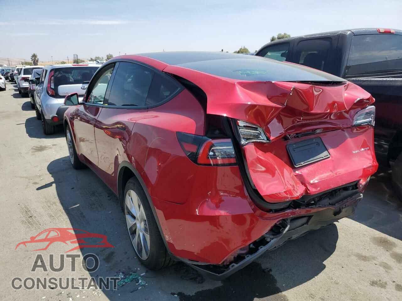 TESLA MODEL Y 2021 - 5YJYGDEEXMF095961