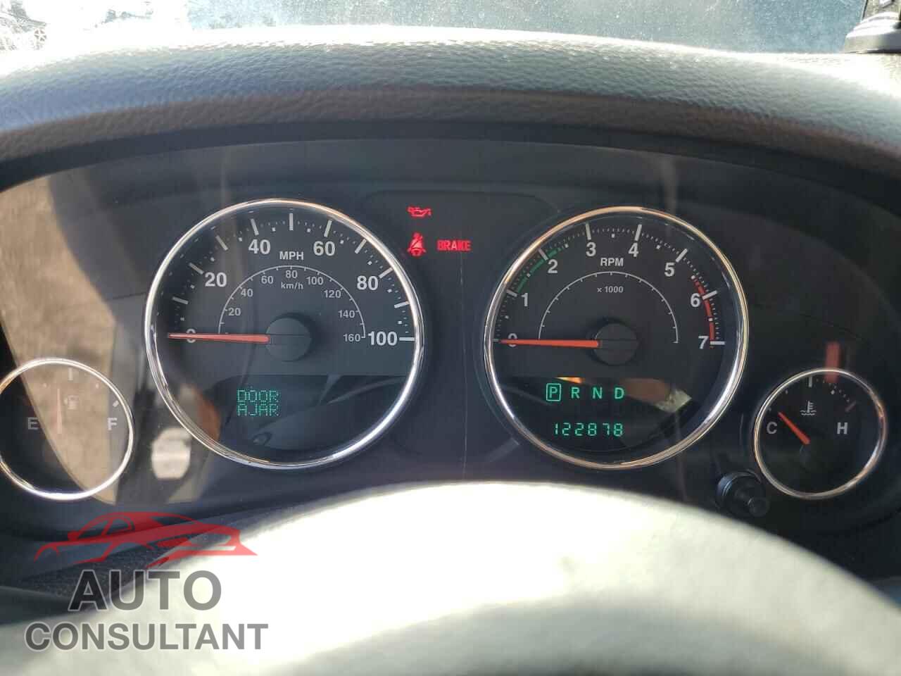 JEEP WRANGLER 2011 - 1J4AA2D18BL564636