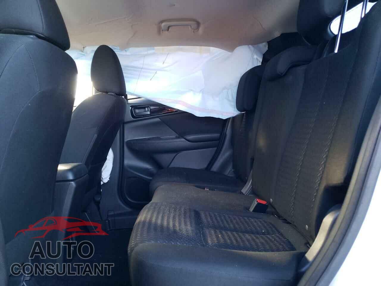 MITSUBISHI ECLIPSE 2019 - JA4AS3AA0KZ018966