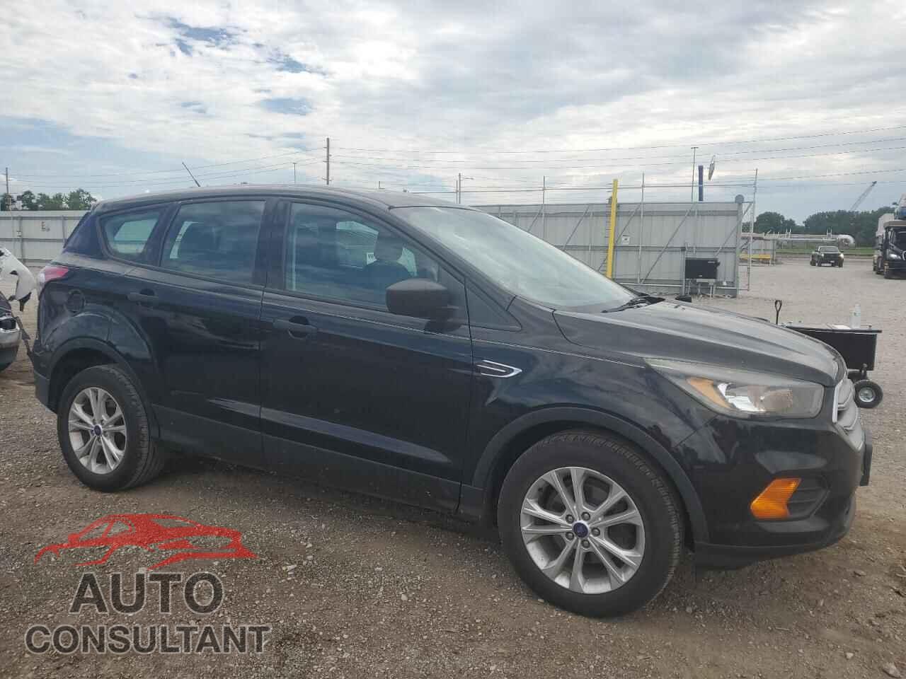 FORD ESCAPE 2018 - 1FMCU0F78JUA02414