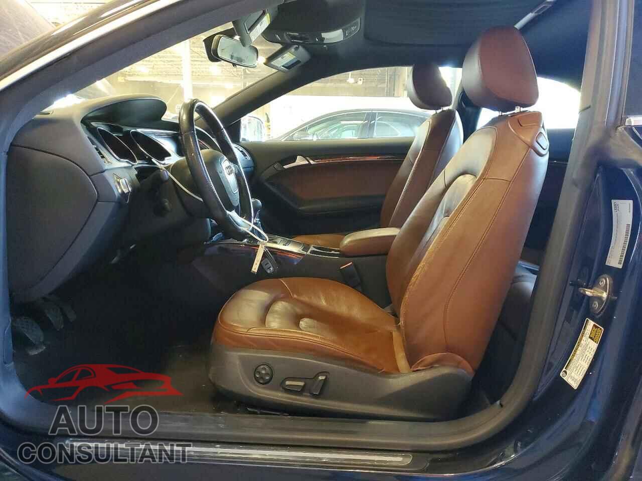 AUDI A5 2010 - WAURFAFR8AA071554