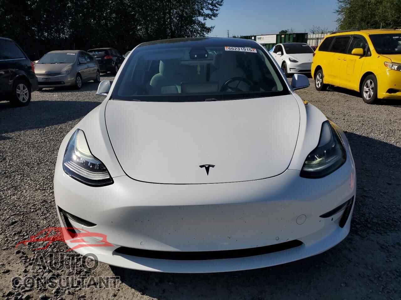 TESLA MODEL 3 2018 - 5YJ3E1EB8JF096705