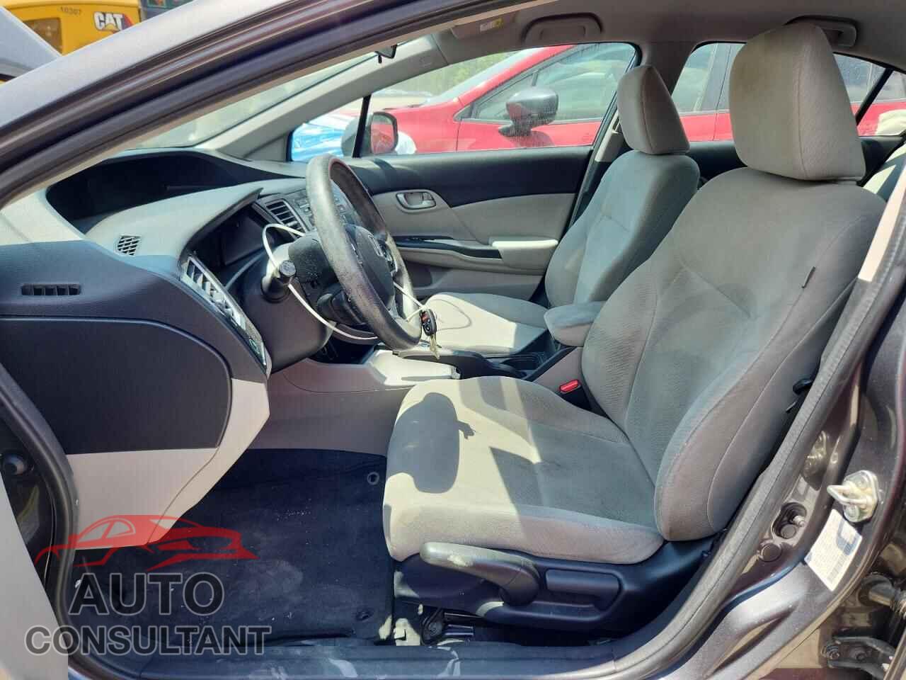 HONDA CIVIC 2013 - 2HGFB2F51DH598556