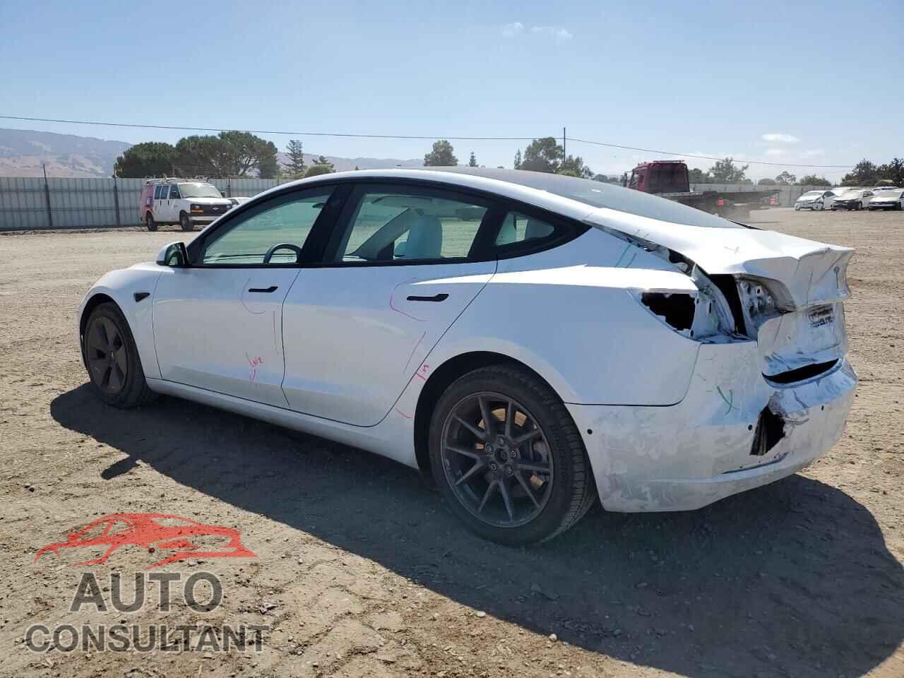 TESLA MODEL 3 2022 - 5YJ3E1EA4NF352108