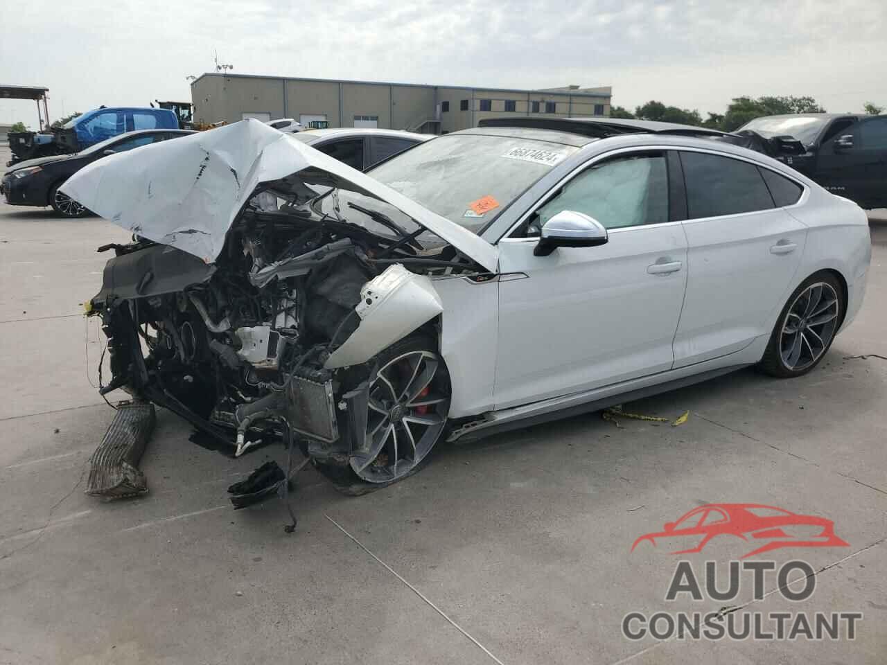 AUDI S5/RS5 2018 - WAUC4CF53JA053015