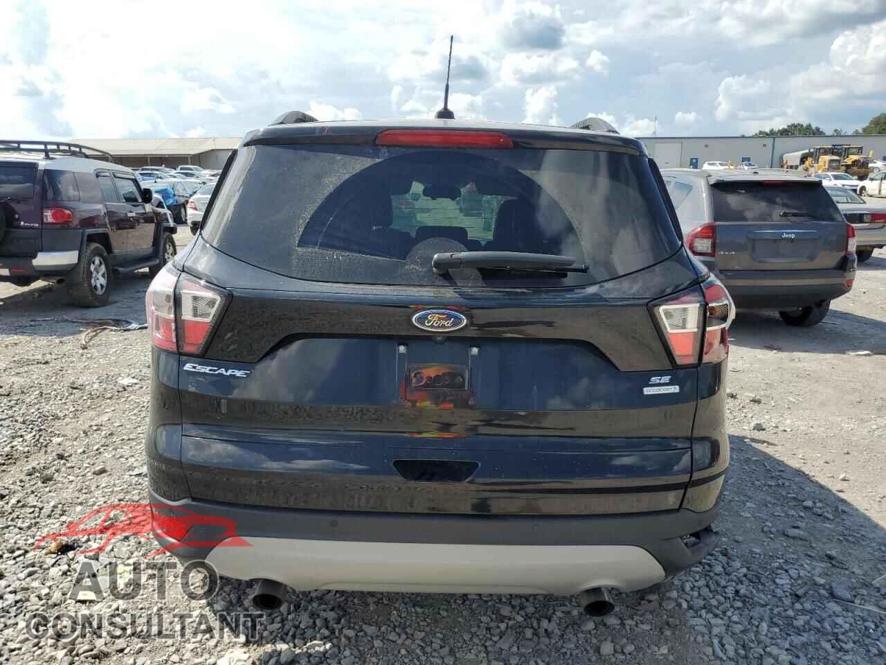 FORD ESCAPE 2017 - 1FMCU0G99HUB99118
