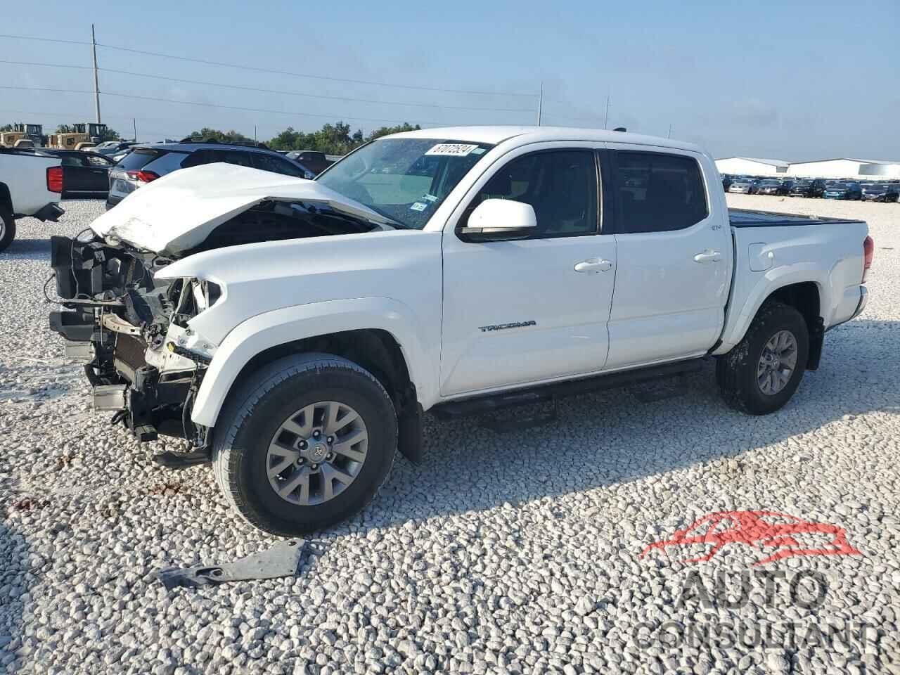 TOYOTA TACOMA 2019 - 3TMAZ5CNXKM104381