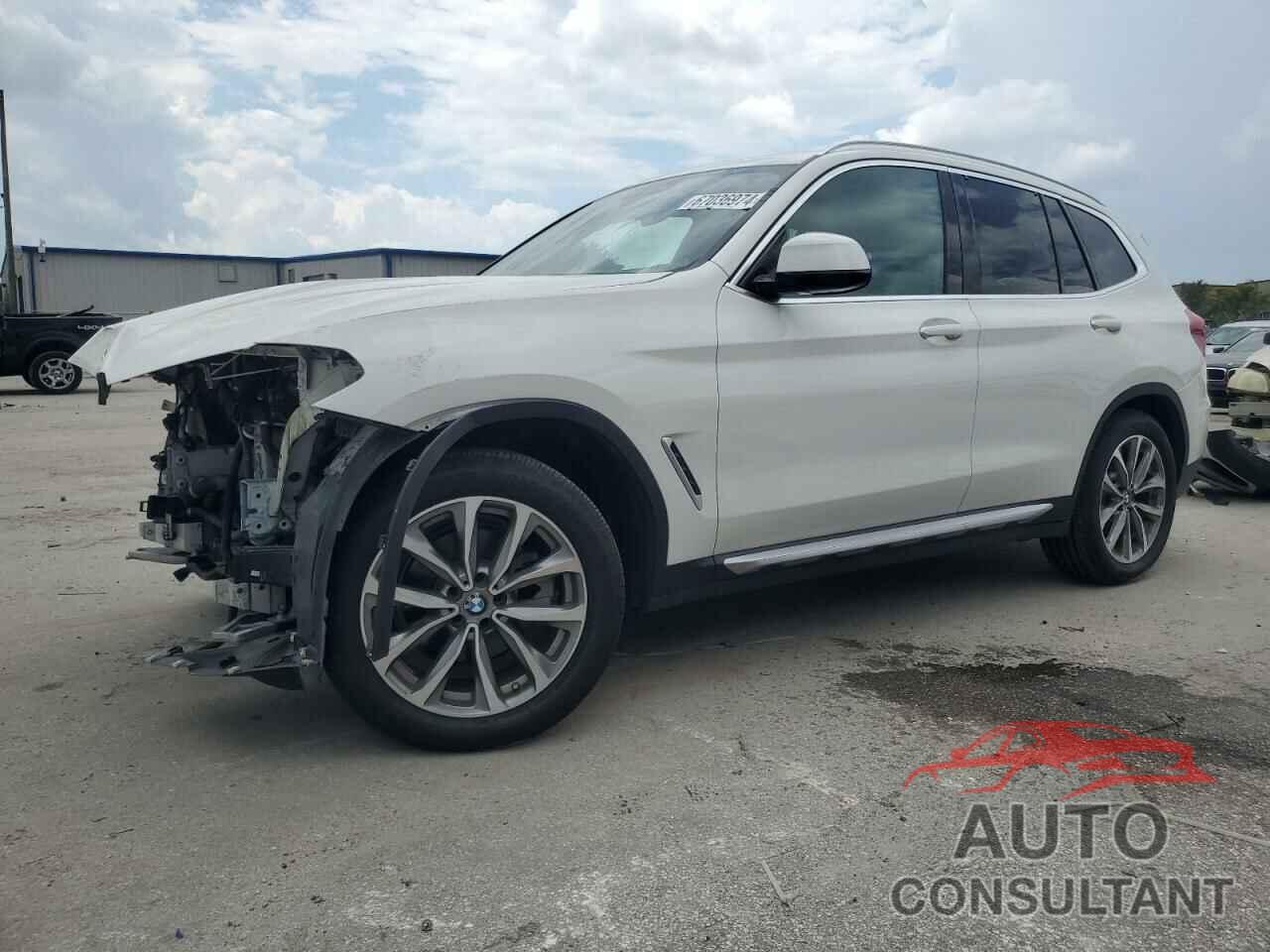 BMW X3 2019 - 5UXTR7C5XKLF30496