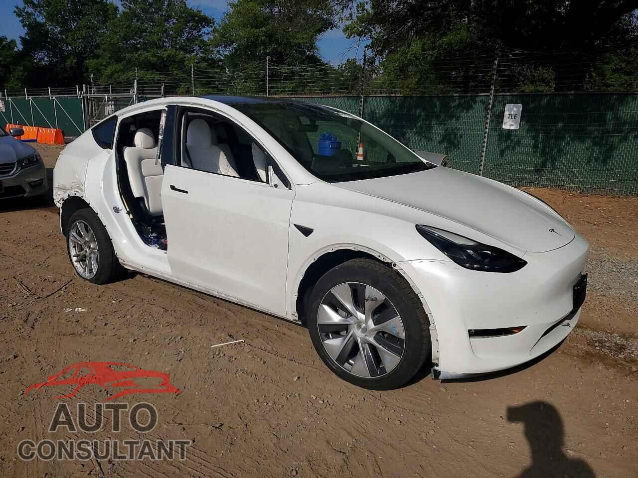 TESLA MODEL Y 2023 - 7SAYGDEE5PF639466