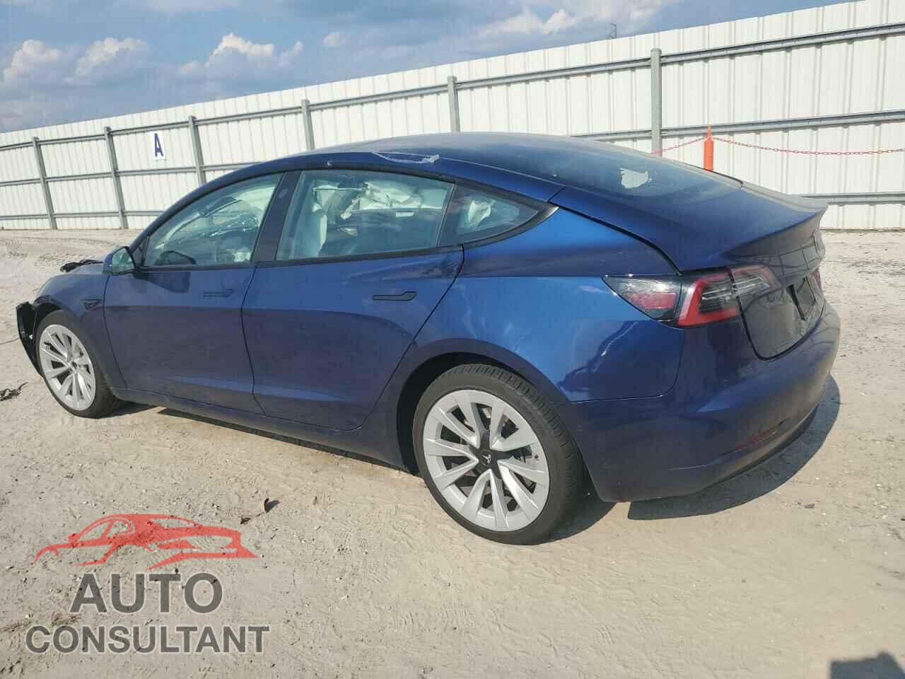 TESLA MODEL 3 2022 - 5YJ3E1EA0NF192129