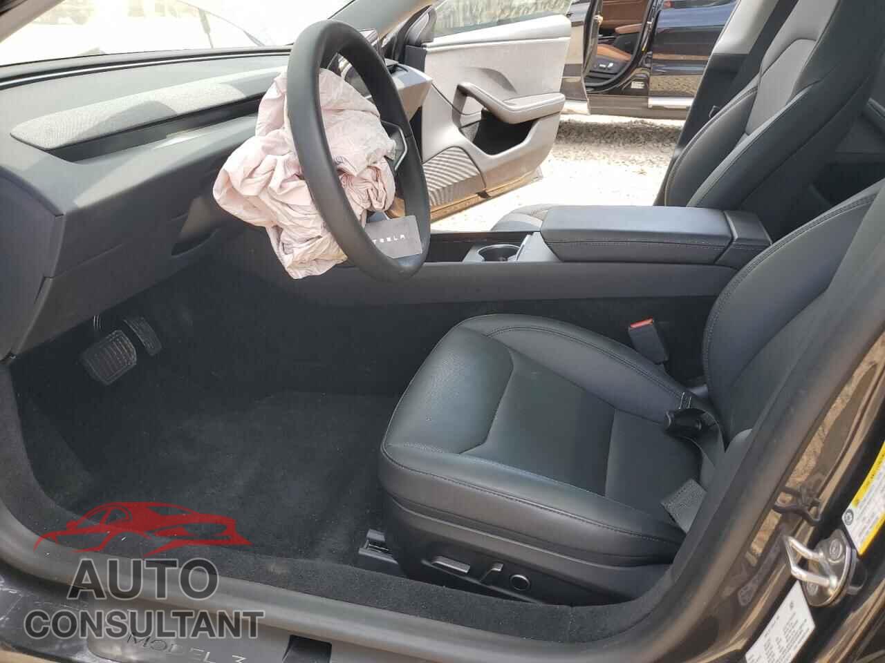 TESLA MODEL 3 2024 - 5YJ3E1EA2RF774111