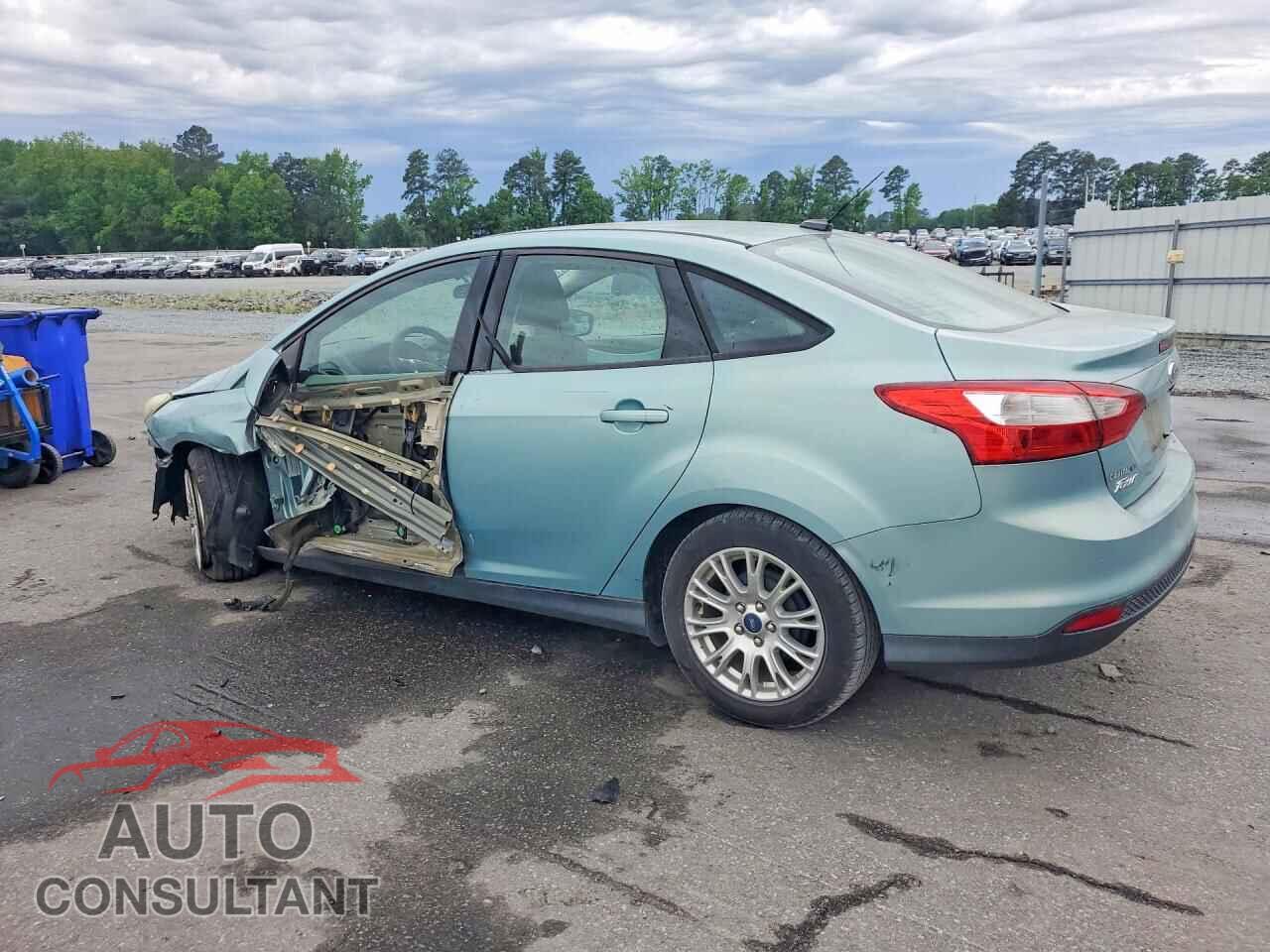 FORD FOCUS 2012 - 1FAHP3F27CL455574