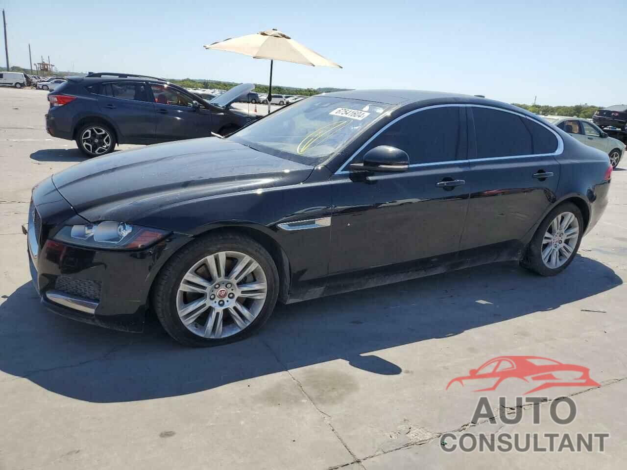 JAGUAR XF 2017 - SAJBR4BV1HCY30786