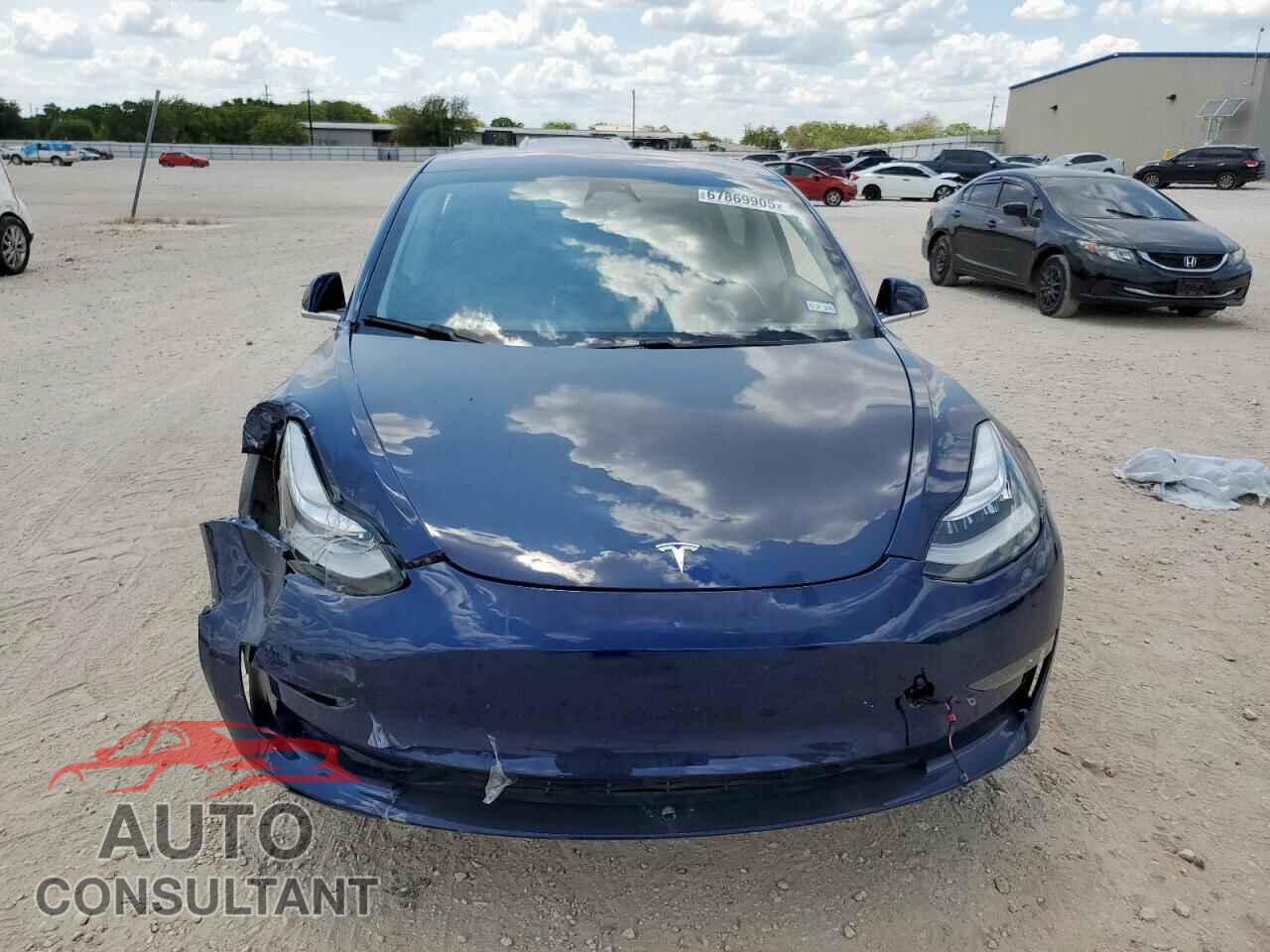 TESLA MODEL 3 2017 - 5YJ3E1EA2HF003016