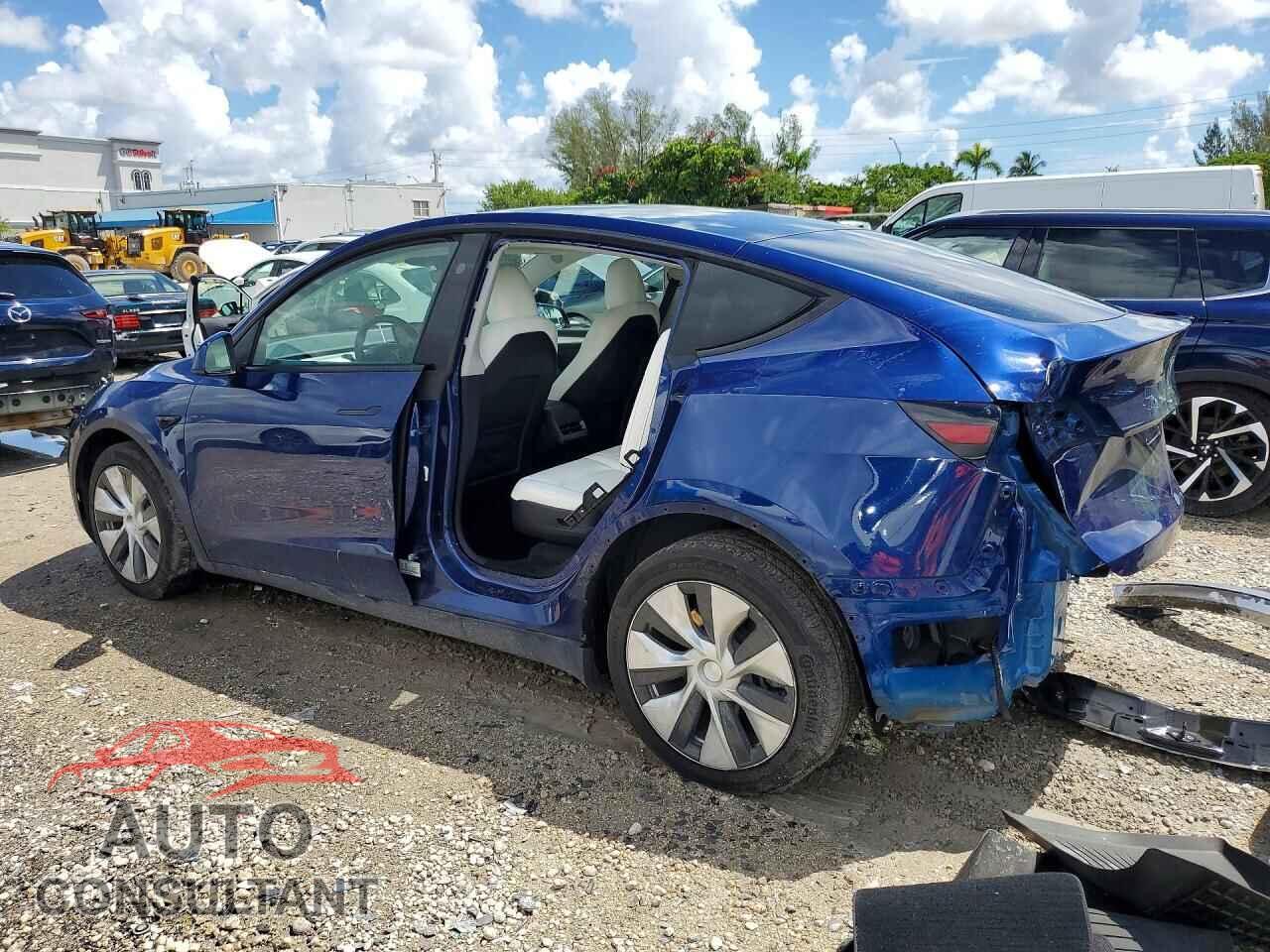 TESLA MODEL Y 2023 - 7SAYGAEE8PF801427